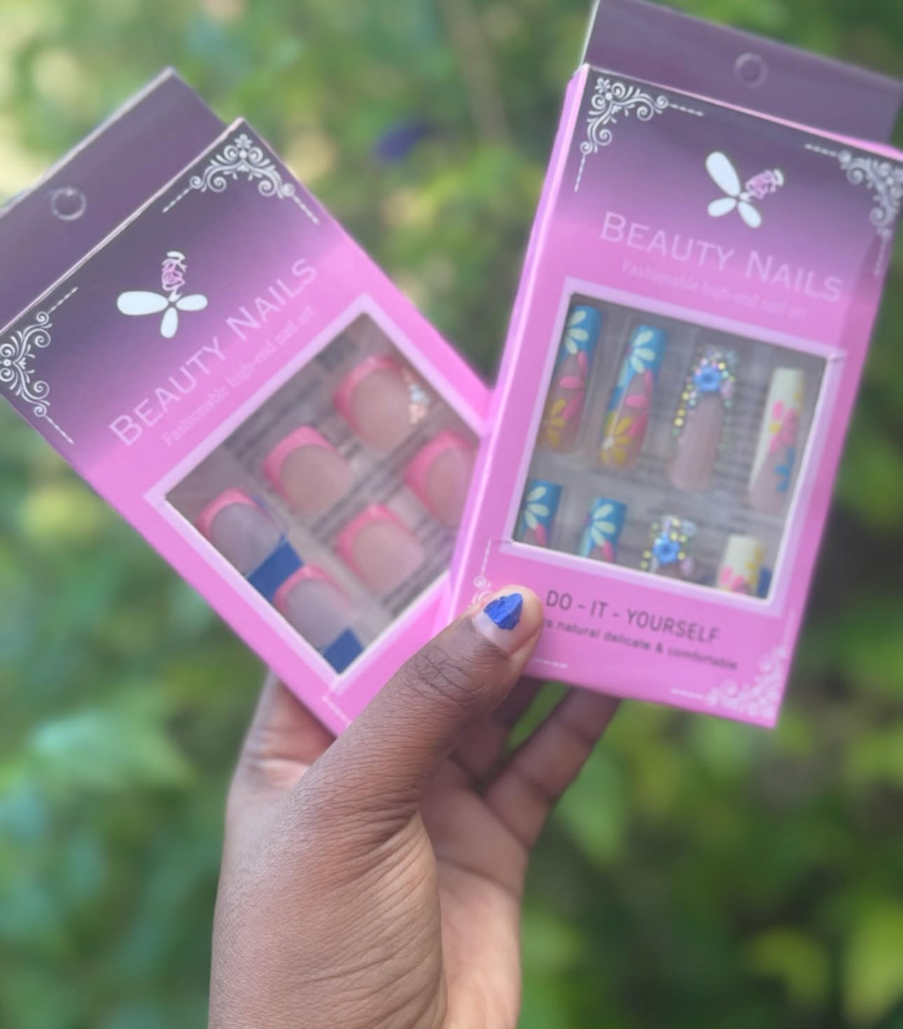 Flower & Rhinestone Nails & Toes Set